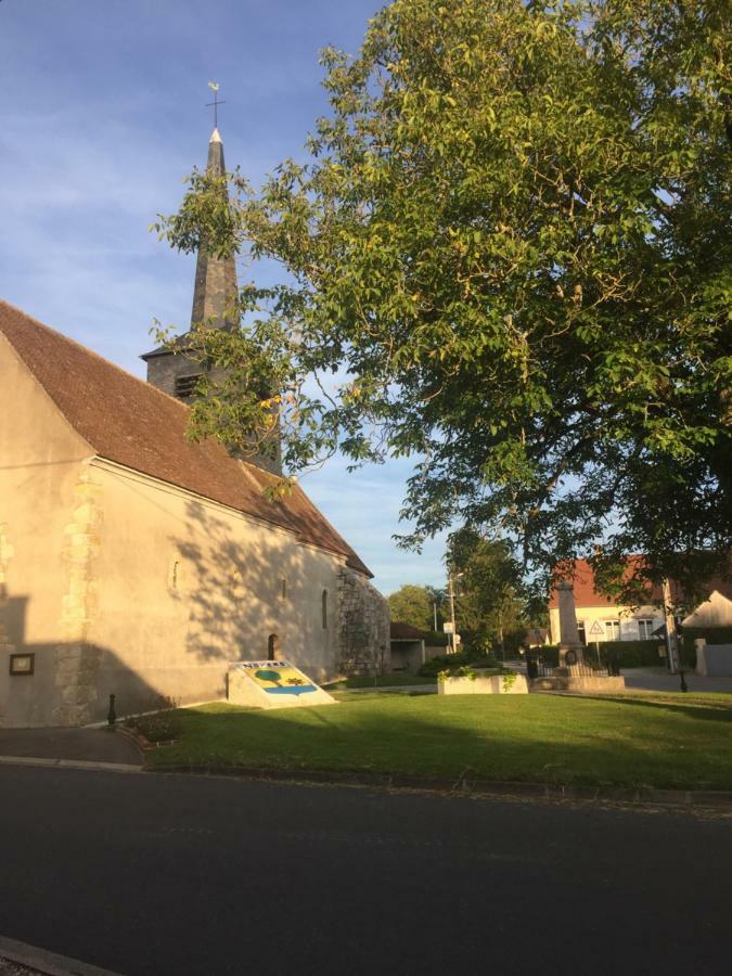 Holiday home Chantilly ,petit Dejeuner Et Table D'hotes Possible Noyers (Loiret)