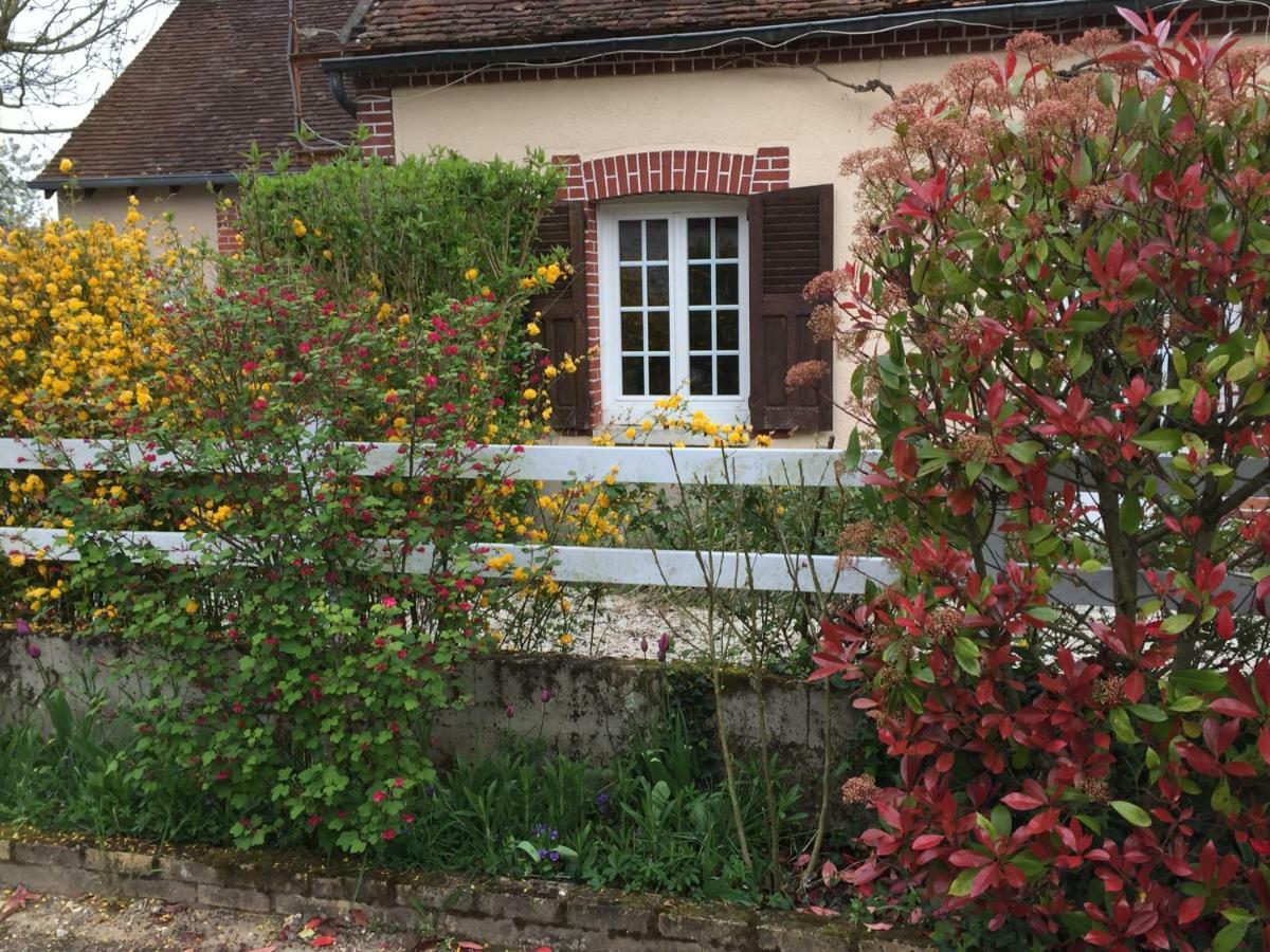 Chantilly ,petit Dejeuner Et Table D'hotes Possible Noyers (Loiret)